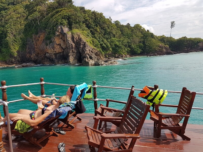 ausflüge khao lak adventures dolphin cruise tagesausflug khao lak thailand
