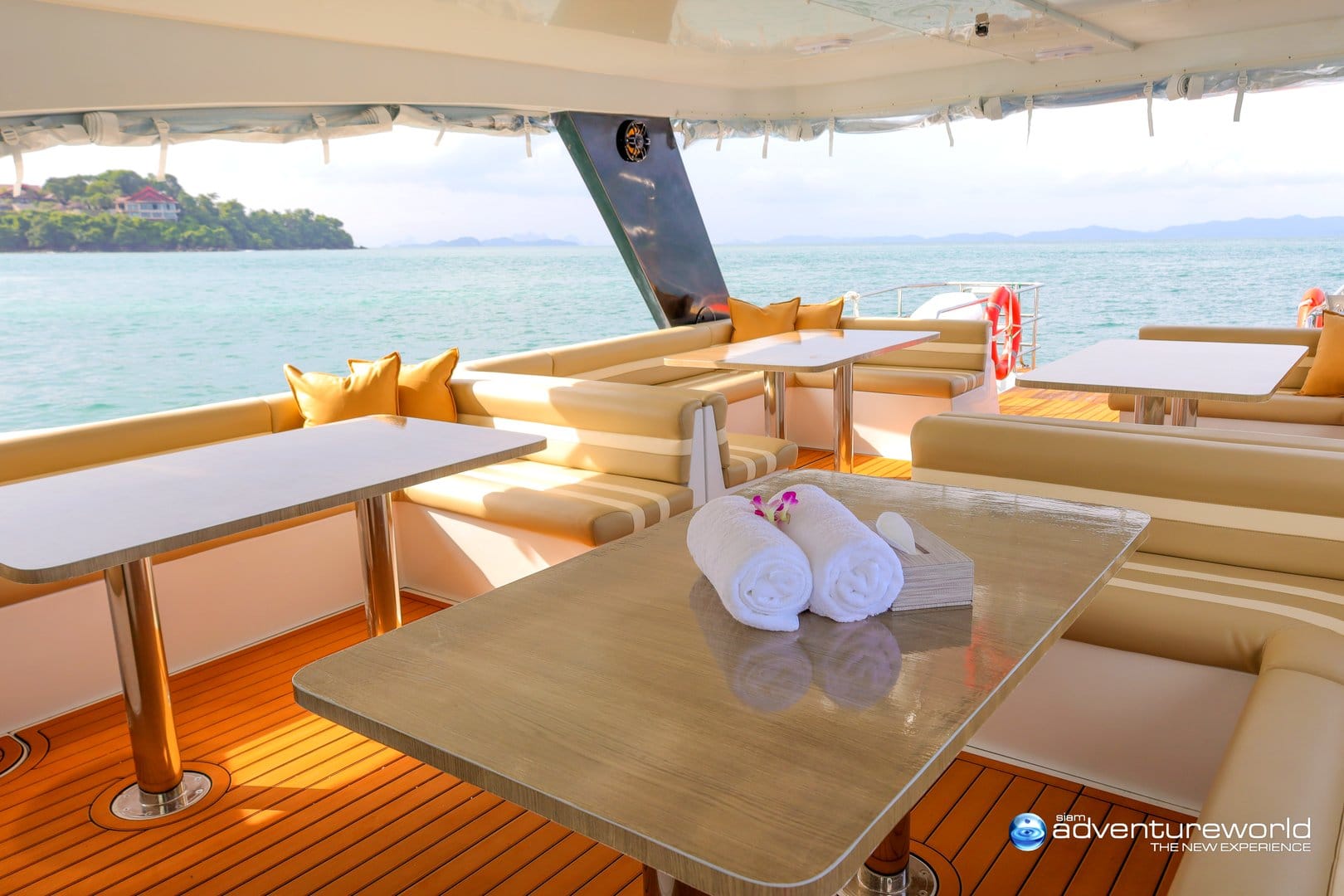 Ausfluege KhaoLak Phang Nga Sunset Cruise Luxus Katamaran KhaoLak Adventures Katamaranss